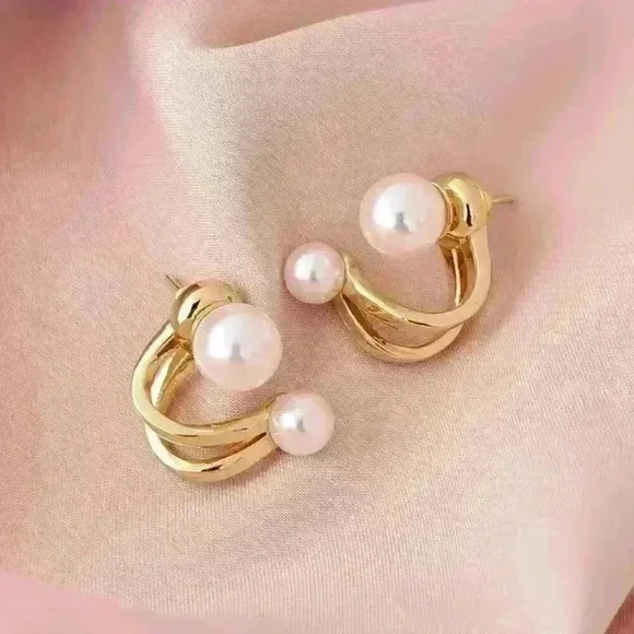 Chic Curved Earrings - Picture 1 of 9